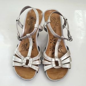 Kenneth Cole silver Sandals 8.5